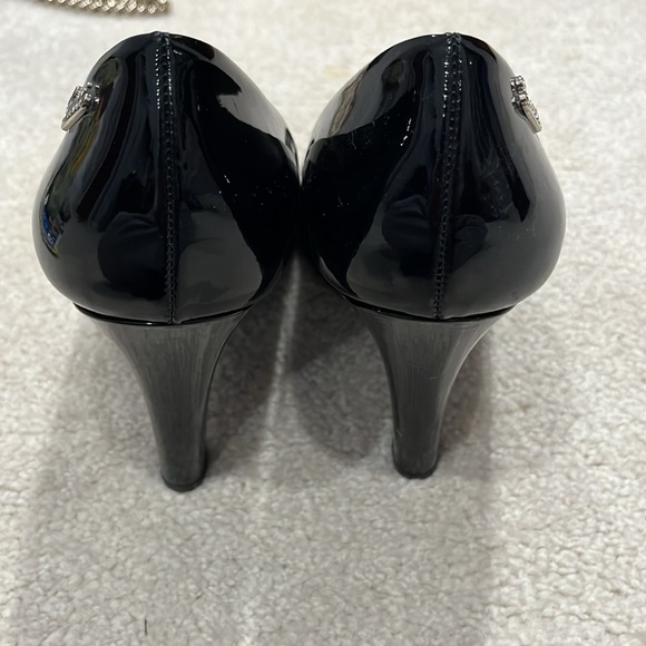 Gucci Black Patent Leather Block Heel Pumps Size 39 - Picture 5 of 7
